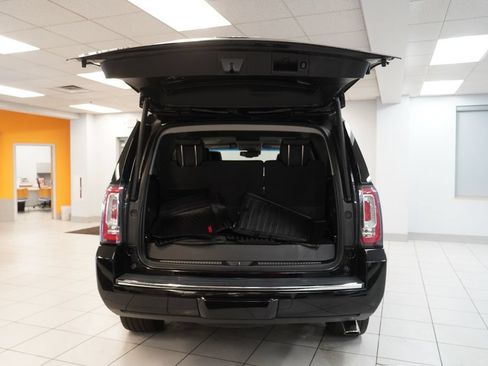 Used 2018 GMC Yukon Denali w/ Denali Ultimate Package AWD/4WD image 11