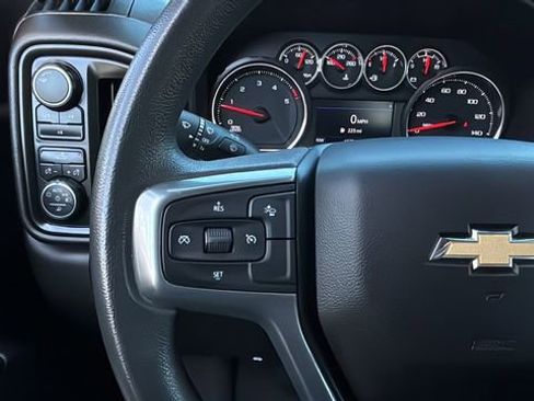 Used 2023 Chevrolet Silverado 2500 Custom w/ Custom Value Package image 22