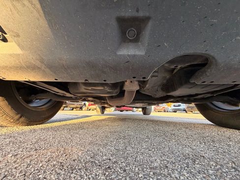 Used 2015 Toyota RAV4 XLE image 10