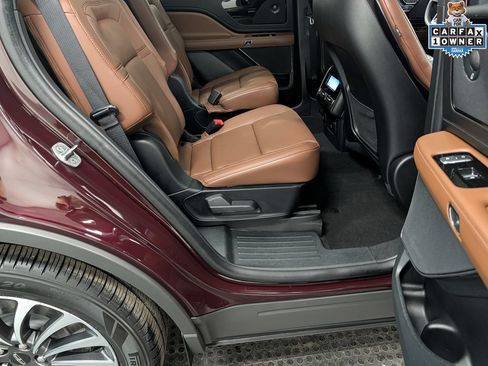 Used 2023 Lincoln Aviator Reserve w/ Equipment Group 201A AWD/4WD image 28