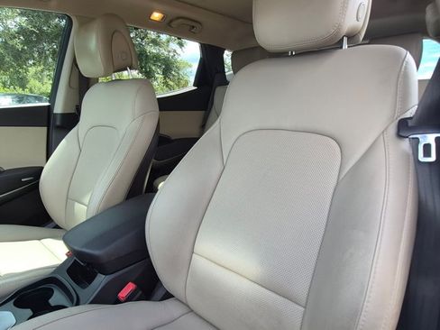 Used 2017 Hyundai Santa Fe Sport w/ 2.4L Tech Package 04 FWD image 15