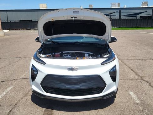 Used 2023 Chevrolet Bolt EUV LT FWD image 38