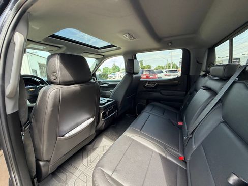 Used 2023 Chevrolet Silverado 1500 LTZ w/ LTZ Premium Package AWD/4WD image 26