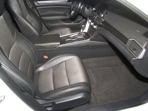 Used 2020 Honda Accord Sport image 19