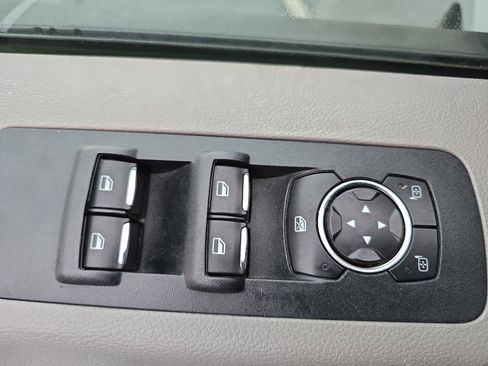 Used 2016 Ford F150 XLT image 25