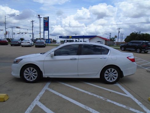 Used 2013 Honda Accord EX image 4