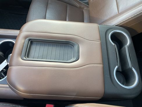 Used 2021 Chevrolet Tahoe High Country w/ Premium Package image 37