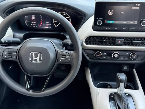 Certified 2025 Honda HR-V LX image 14
