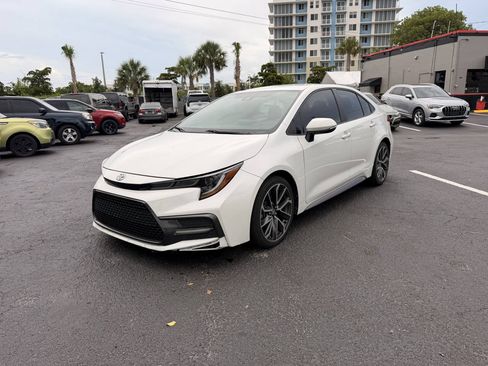 Used 2020 Toyota Corolla SE FWD image 3
