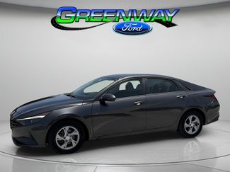 Used 2023 Hyundai Elantra SE FWD video 1