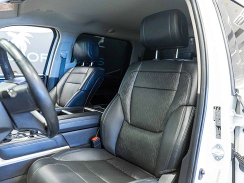 Used 2023 Toyota Tundra Limited AWD/4WD image 13