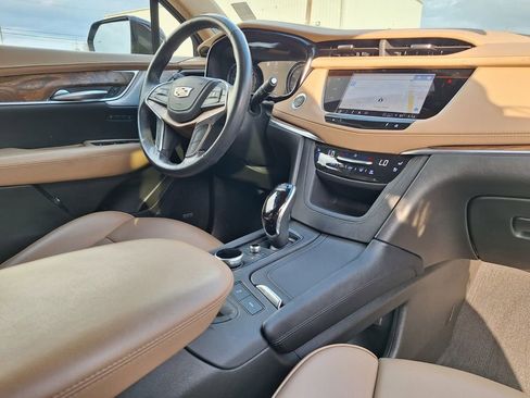 Certified 2024 Cadillac XT5 Premium Luxury w/ Platinum Package image 30