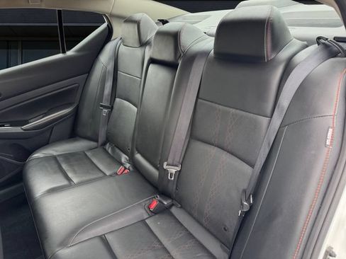 Used 2023 Nissan Altima 2.5 SR w/ SR Premium Package FWD image 13