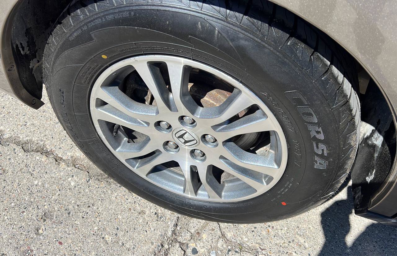 Used 2012 Honda Odyssey EX-L image 17
