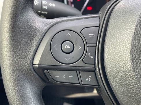 Used 2024 Toyota RAV4 XLE w/ Convenience Package image 7