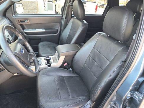Used 2010 Ford Escape XLT image 19