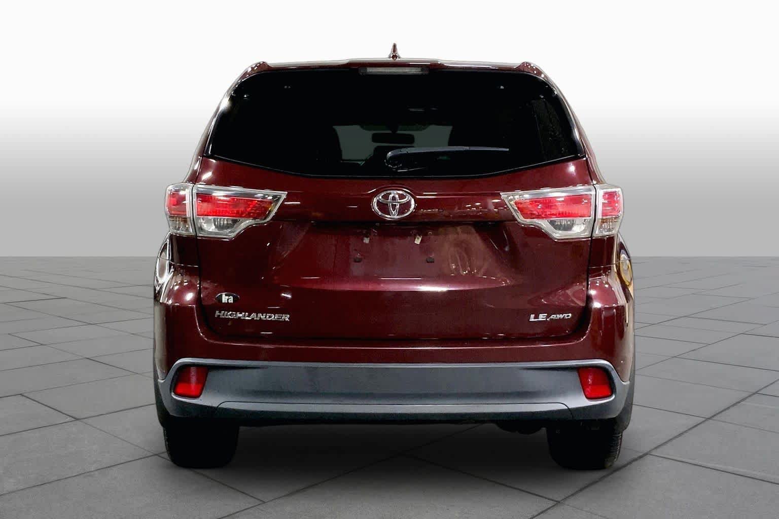 Used 2015 Toyota Highlander Plus AWD/4WD image 5