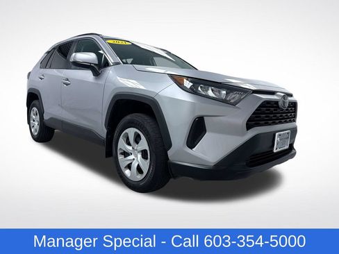 Used 2021 Toyota RAV4 LE FWD image 1