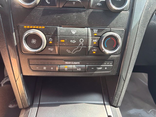 Used 2018 Ford Explorer XLT FWD image 20