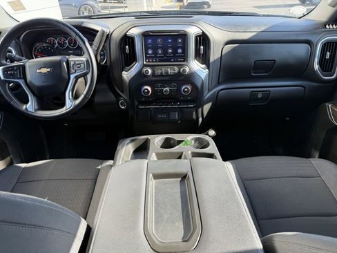 Used 2022 Chevrolet Silverado 1500 LT image 11