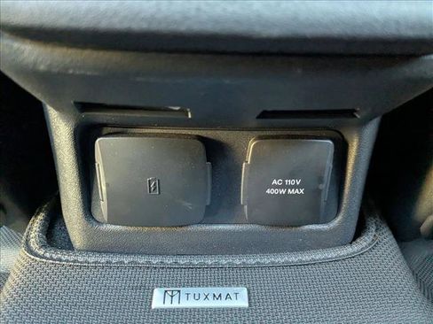 Used 2025 Ford Bronco Badlands image 18