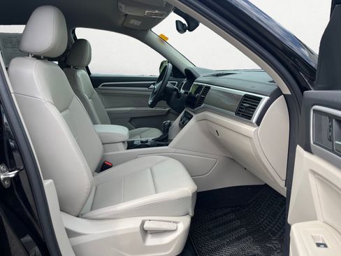 Used 2022 Volkswagen Atlas SE AWD/4WD image 16