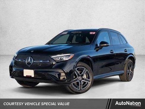 Certified 2025 Mercedes-Benz GLC 300 image 1