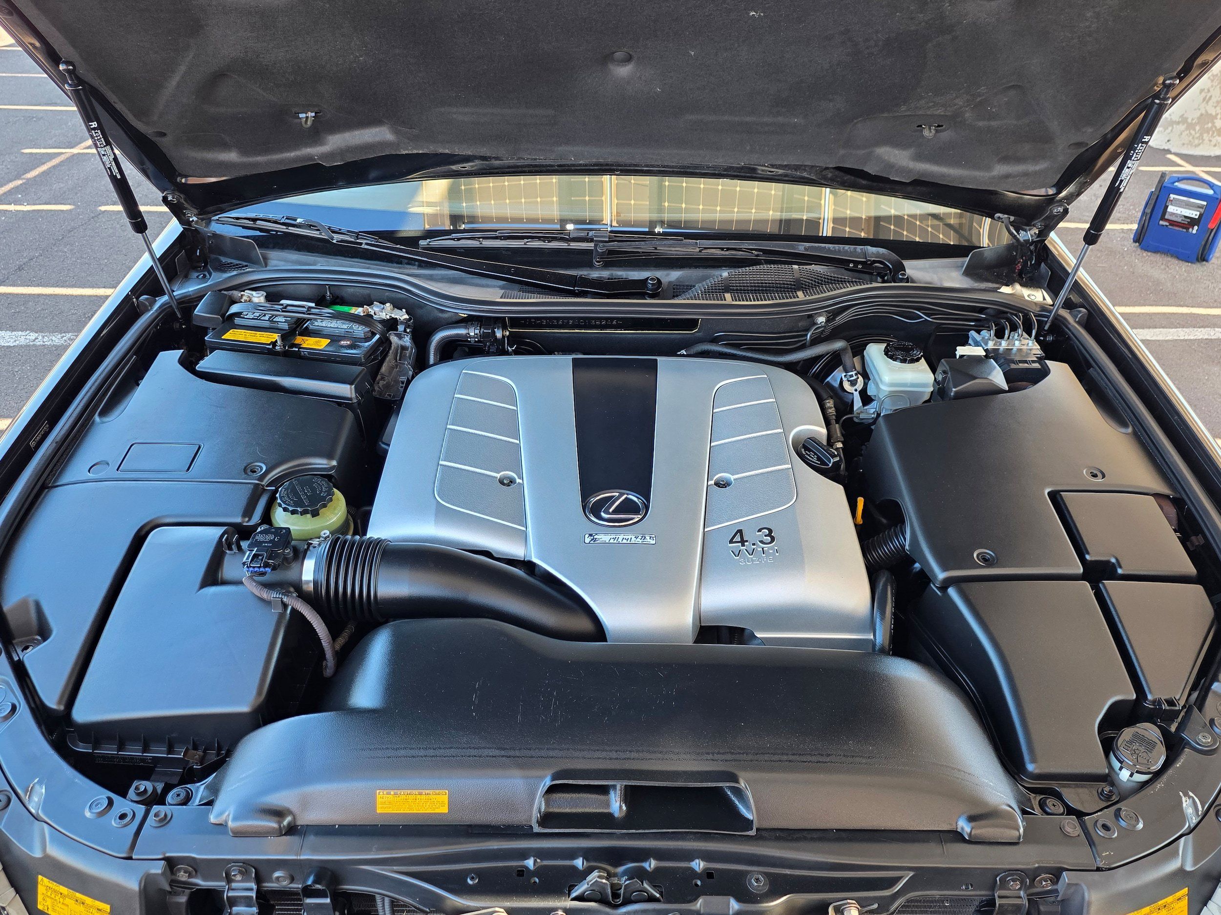 Used 2004 Lexus LS 430 RWD image 33