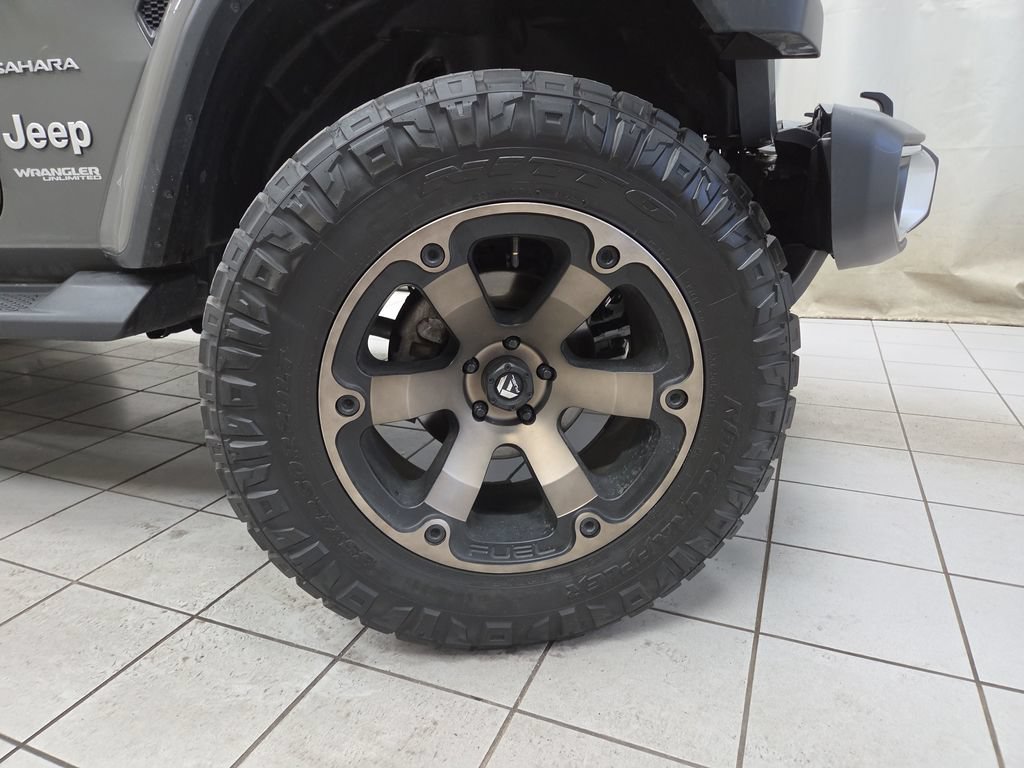 Used 2021 Jeep Wrangler Unlimited Sahara AWD/4WD image 8
