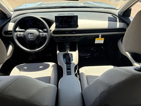 New 2027 Honda HR-V LX image 13