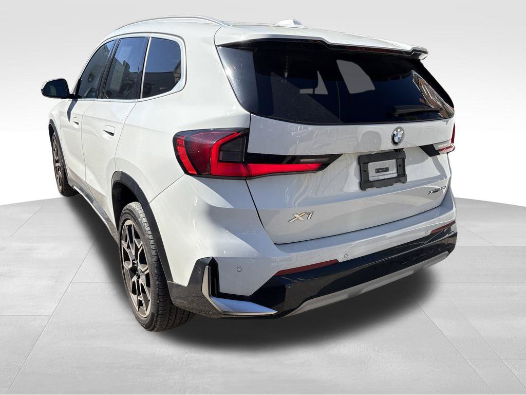 Certified 2023 BMW X1 xDrive28i w/ Convenience Package AWD/4WD image 2