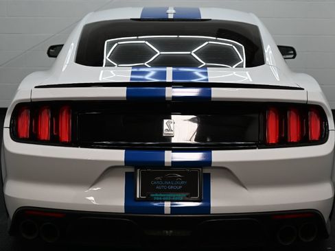Used 2016 Ford Mustang Shelby GT350 w/ Technology Package RWD image 4