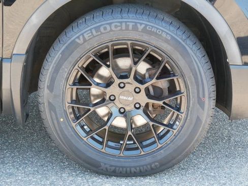 Used 2018 Honda CR-V EX image 9