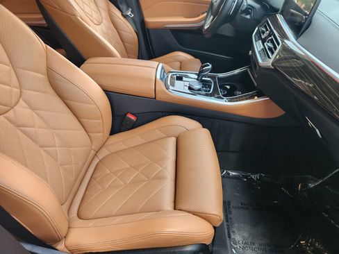 Used 2023 BMW X5 sDrive40i w/ Parking Assistance Package RWD image 14