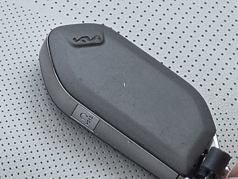 Used 2024 Kia Telluride SX image 35