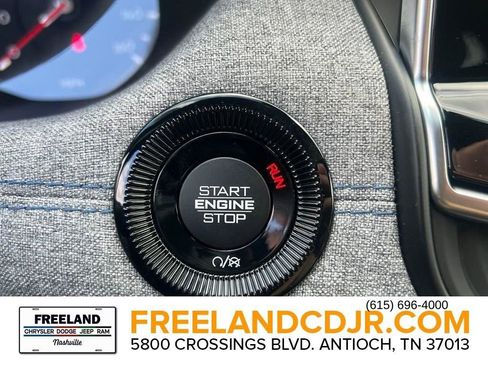 New 2025 Jeep Compass Latitude w/ Sun & Sound Group image 11