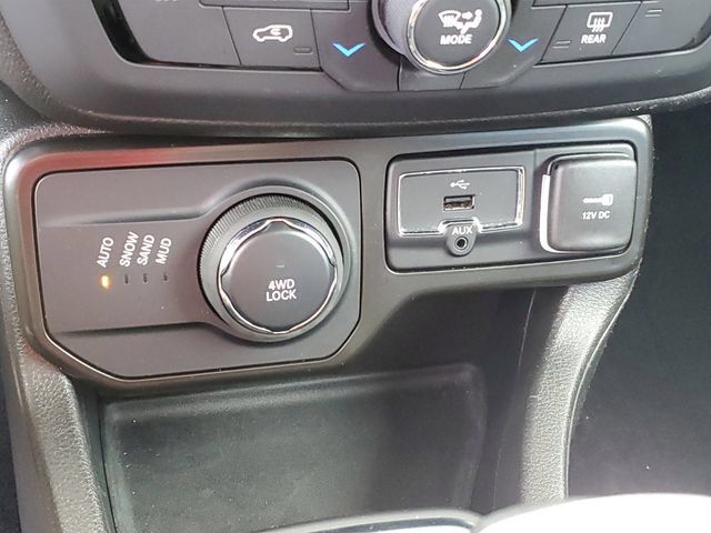Used 2023 Jeep Renegade Limited AWD/4WD image 23