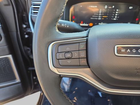 Used 2023 Jeep Wagoneer Series II image 21