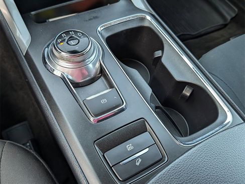 Used 2019 Ford Fusion SE image 17