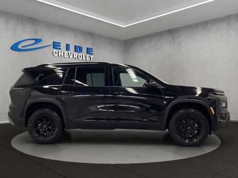 New 2026 Chevrolet Traverse Z71 image 2