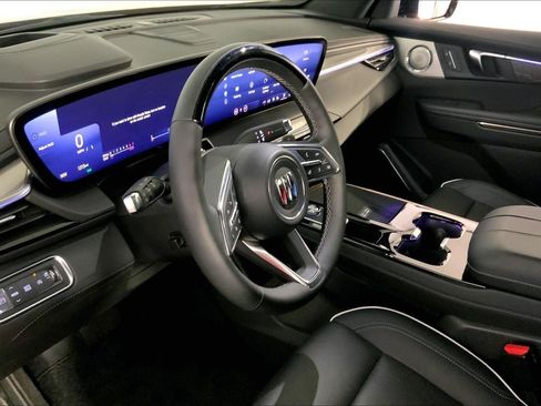 Used 2025 Buick Enclave Avenir w/ Super Cruise Package FWD image 14