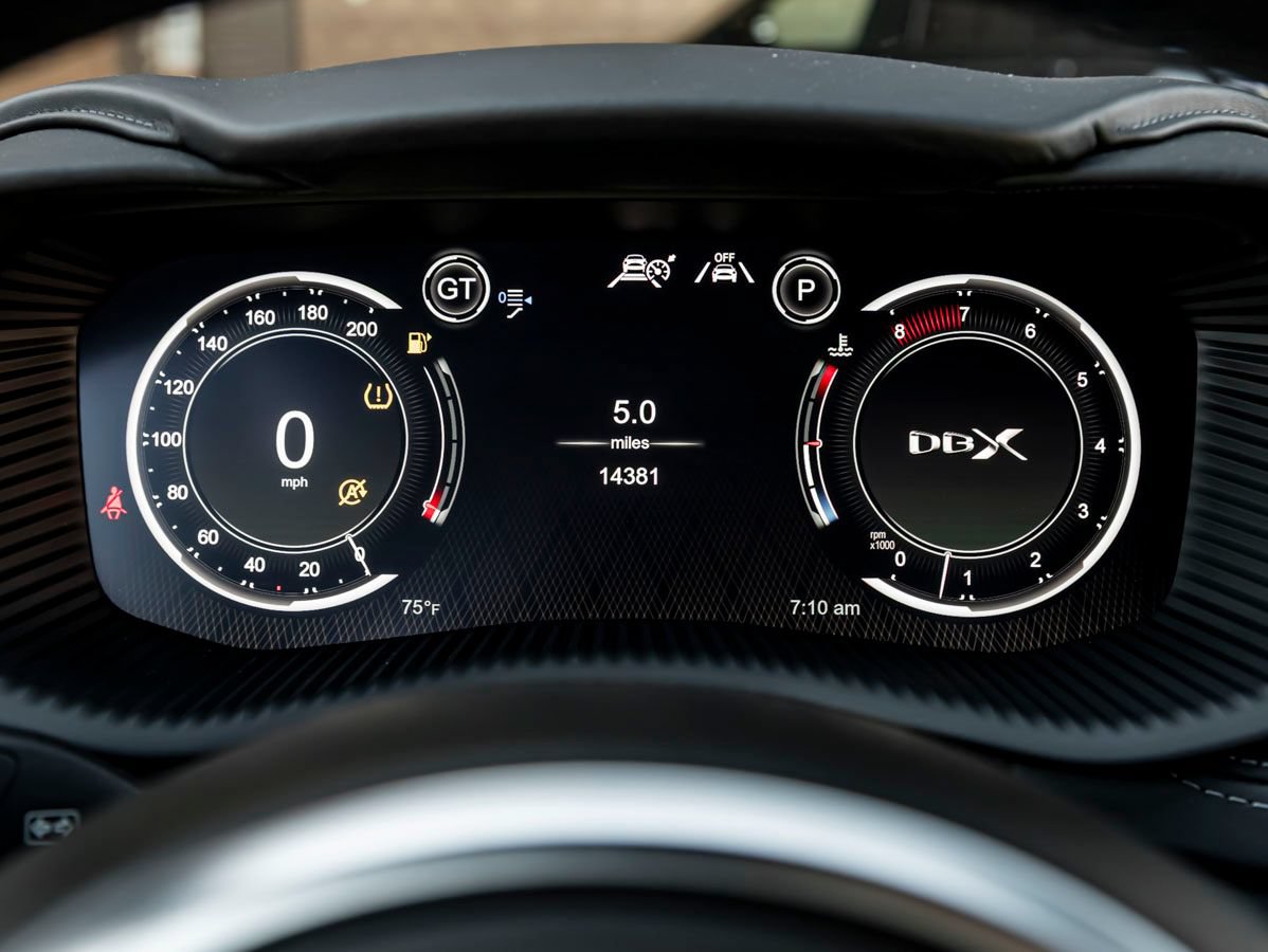 Used 2024 Aston Martin DBX AWD/4WD image 6