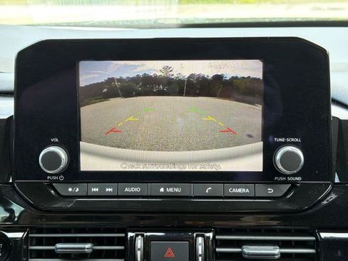 Certified 2025 Nissan Pathfinder SV w/ SV Premium Package AWD/4WD image 5