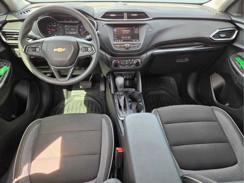 Used 2022 Chevrolet TrailBlazer LT FWD image 11