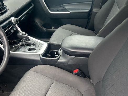 Used 2022 Toyota RAV4 XLE w/ Convenience Package AWD/4WD image 8