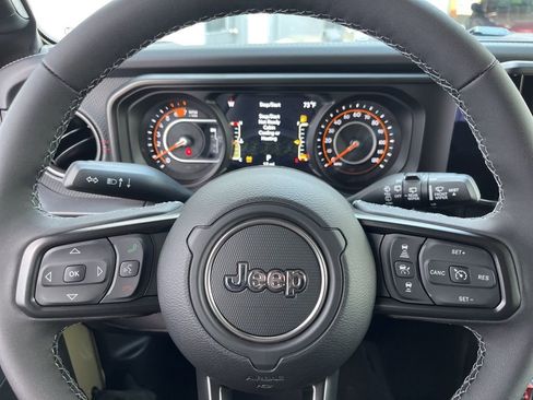 New 2026 Jeep Wrangler Rubicon AWD/4WD image 32