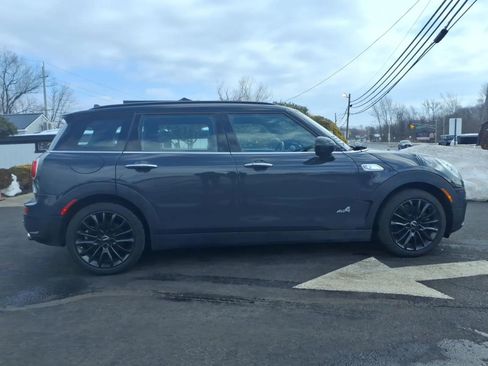 Used 2017 MINI Cooper Clubman S image 2