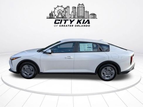 New 2026 Kia K4 FWD image 3