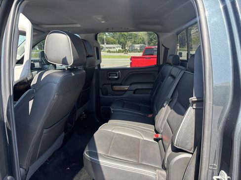 Used 2019 Chevrolet Silverado 2500 High Country w/ Duramax Plus Package AWD/4WD image 12