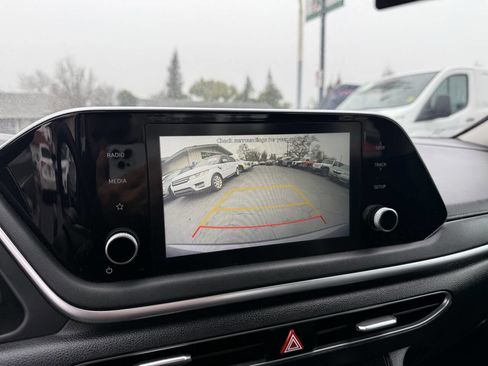 Used 2021 Hyundai Sonata SE image 13